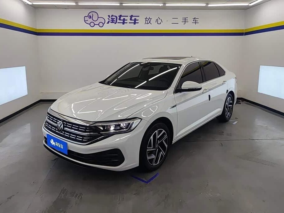 Открыть фотографии: Volkswagen Sagitar III Рестайлинг
