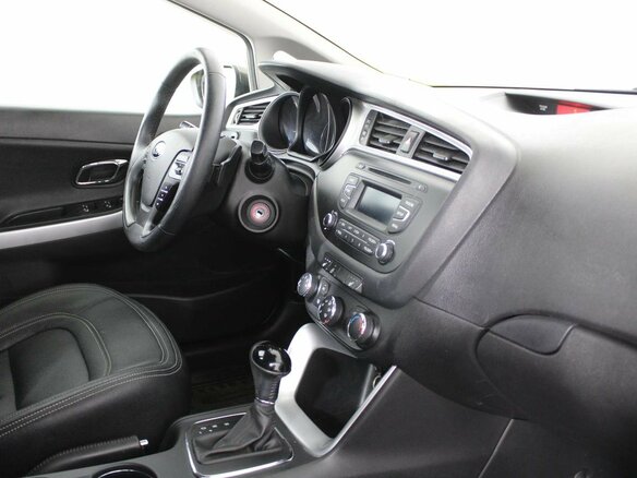 2017 Kia Ceed II Рестайлинг, коричневый - вид 8