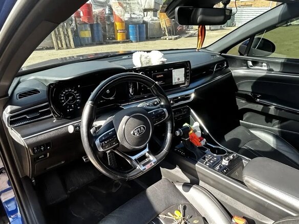 2020 Kia K5 III, синий, 2790000 рублей - вид 4