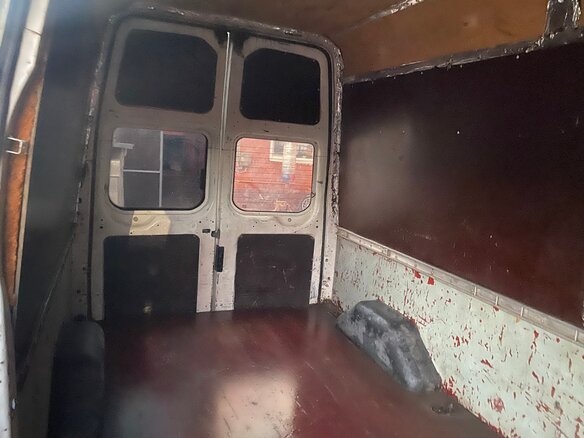 2001 Ford Transit, белый, 620000 рублей - вид 4