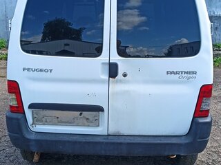 2008 Peugeot Partner II, белый, 240000 рублей, вид 5