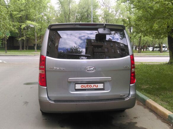 2011 Hyundai H-1 II, серый - вид 5
