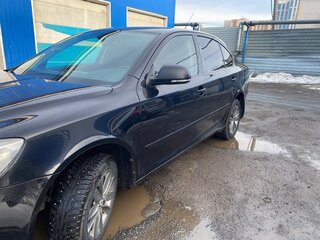 2009 Skoda Octavia II (A5) Рестайлинг, чёрный, 650000 рублей, вид 3