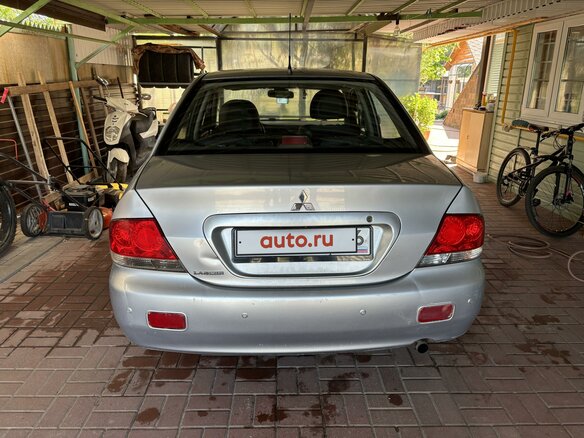 2006 Mitsubishi Lancer IX Рестайлинг, серебристый, 400000 рублей - вид 2