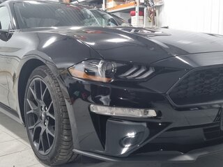 2020 Ford Mustang VI Рестайлинг, чёрный, 4330000 рублей, вид 5