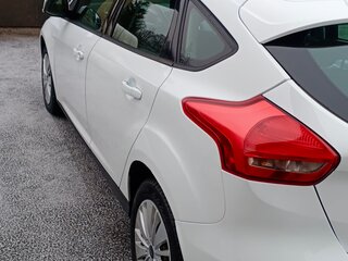 2018 Ford Focus III Рестайлинг, белый, 850000 рублей, вид 5