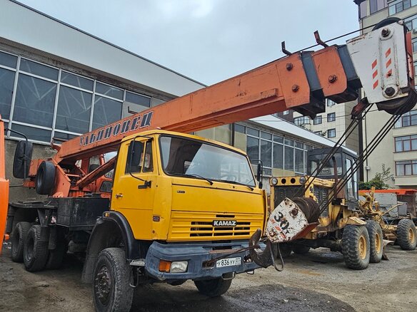 2008 КамАЗ 43118, жёлтый, 3000000 рублей - вид 2