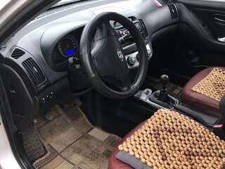 2010 Hyundai Elantra IV (HD), серебристый, 950000 рублей, вид 4