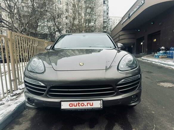 2013 Porsche Cayenne Diesel II (958), коричневый, 5200000 рублей