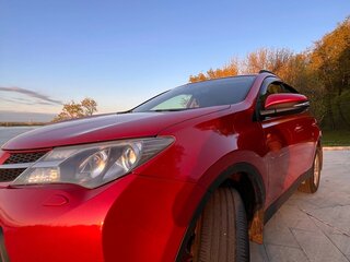 2013 Toyota RAV4 IV (XA40), красный, 1899000 рублей, вид 3