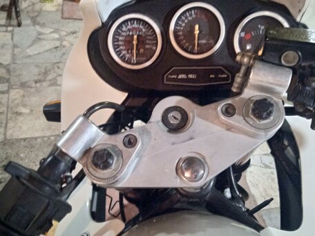 1991 Suzuki GSX 600F Katana, белый, 280000 рублей, вид 1