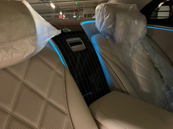 2026 Mercedes-Benz Maybach S-Класс 580 II (Z223) Рестайлинг, чёрный, 37120000 рублей - вид 11