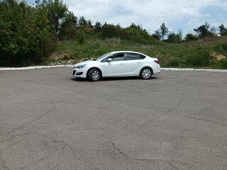 2012 Opel Astra J Рестайлинг, белый, 650000 рублей, вид 5