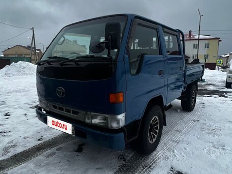 1996 Toyota Toyoace, синий, 1500000 рублей, вид 3