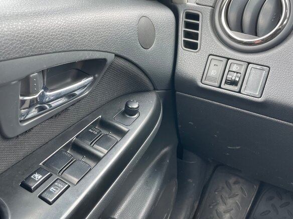 2010 Suzuki SX4 I (Classic) Рестайлинг, чёрный, 1100000 рублей - вид 15