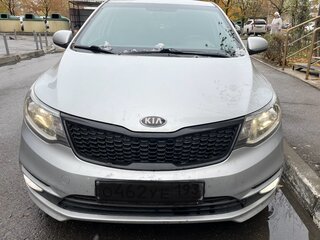 2017 Kia Rio III Рестайлинг, серебристый, 1000000 рублей, вид 1