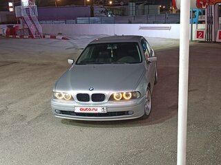2001 BMW 5 серии 520i IV (E39) Рестайлинг, серебристый, 650000 рублей, вид 3