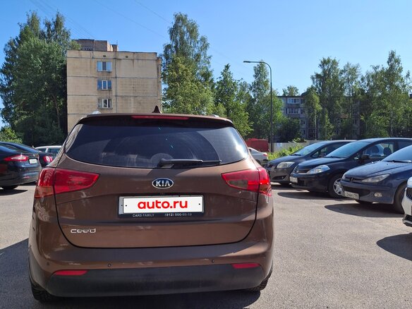 2017 Kia Ceed II Рестайлинг, коричневый, 1430000 рублей - вид 5