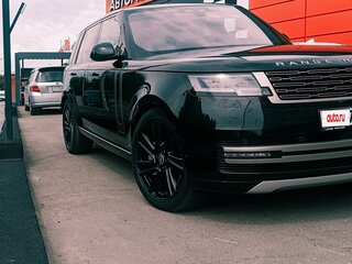 2022 Land Rover Range Rover P530 MHEV V, чёрный, 14000000 рублей, вид 3