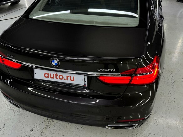 2015 BMW 7 серии Long 750Li xDrive VI (G11/G12), коричневый, 3800000 рублей - вид 5