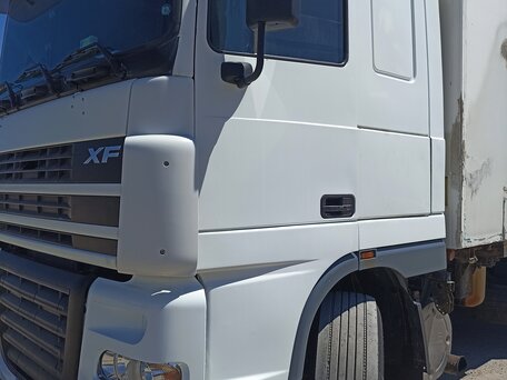 2005 DAF XF 95, белый, 4000000 рублей, вид 4