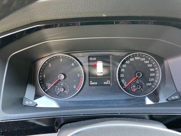 2018 Volkswagen Multivan T6, красный, 7000000 рублей - вид 9