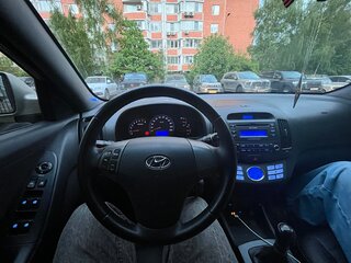 2008 Hyundai Elantra IV (HD), жёлтый, 700000 рублей, вид 5