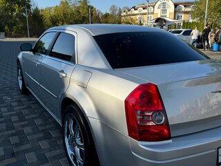 2009 Chrysler 300C I, серебристый, 1580000 рублей, вид 4