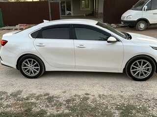 2020 Kia Cerato IV, белый, 2000000 рублей, вид 3