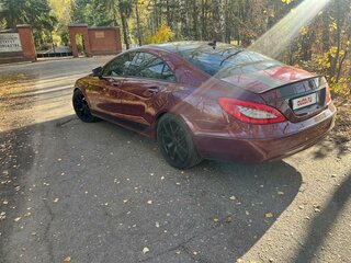 2012 Mercedes-Benz CLS 350 II (C218), красный, 1800000 рублей, вид 5