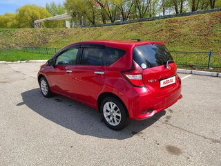 2019 Nissan Note e-Power II Рестайлинг, красный, 1370000 рублей, вид 4