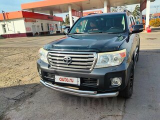 2012 Toyota Land Cruiser 200 Series Рестайлинг 1, серый, 3900000 рублей, вид 1