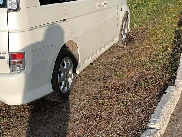 2012 Toyota ISis I Рестайлинг, белый, 1450000 рублей - вид 5