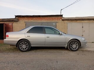 2000 Toyota Camry IV (XV20), серый, 1000000 рублей, вид 3