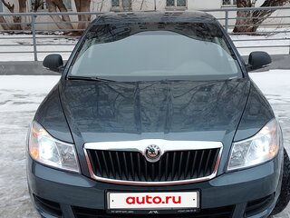 2011 Skoda Octavia II (A5) Рестайлинг, серый, 850000 рублей, вид 1