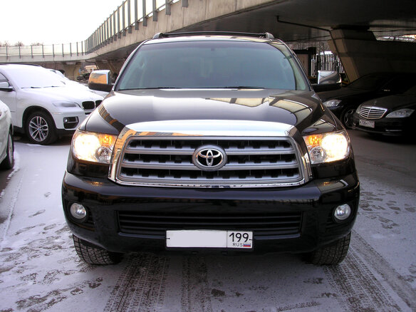 2008 Toyota Sequoia II, чёрный - вид 1