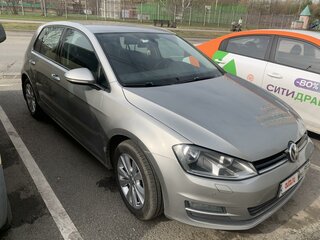 2013 Volkswagen Golf VII, серебристый, 850000 рублей, вид 1