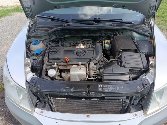 2012 Skoda Octavia II (A5) Рестайлинг, серебристый, 700000 рублей - вид 7