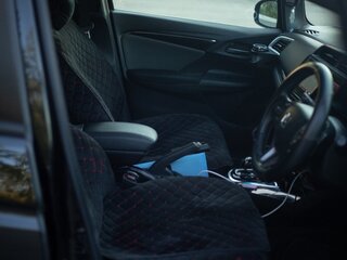 2018 Honda Fit III Рестайлинг, чёрный, 1420000 рублей, вид 5