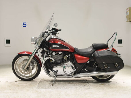 2012 Triumph Thunderbird 1600, красный, 800000 рублей, вид 3