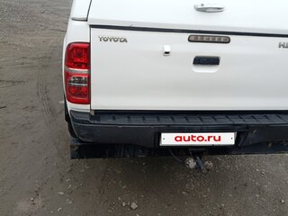 2013 Toyota Hilux VII Рестайлинг, белый, 1730000 рублей, вид 3