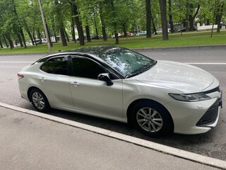 2020 Toyota Camry VIII (XV70), белый, 2350000 рублей, вид 4