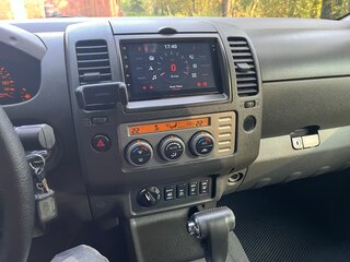 2007 Nissan Navara (Frontier) III (D40), серый, 1700000 рублей, вид 4