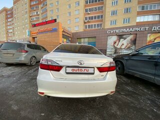 2016 Toyota Camry VII (XV50) Рестайлинг, белый, 2000000 рублей, вид 5
