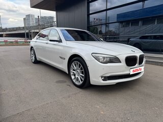 2011 BMW 7 серии Long 730Ld V (F01/F02/F04), белый, 1820000 рублей, вид 3