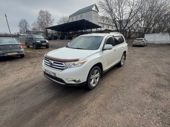 2011 Toyota Highlander II (XU40) Рестайлинг, белый, 1750000 рублей - вид 3