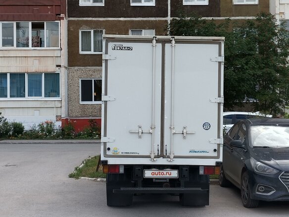 1988 Isuzu Elf (N-series), белый, 800000 рублей - вид 11