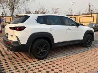 2023 Mazda CX-50, белый, 2160000 рублей, вид 4