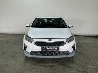 2018 Kia Ceed III, серебристый, 700000 рублей, вид 2