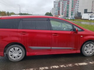 2009 Toyota Wish II, красный, 1260000 рублей, вид 5